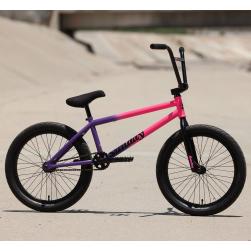 Sunday Street Sweeper 2022 20.75 LHD Hot Pink to Grape BMX bike